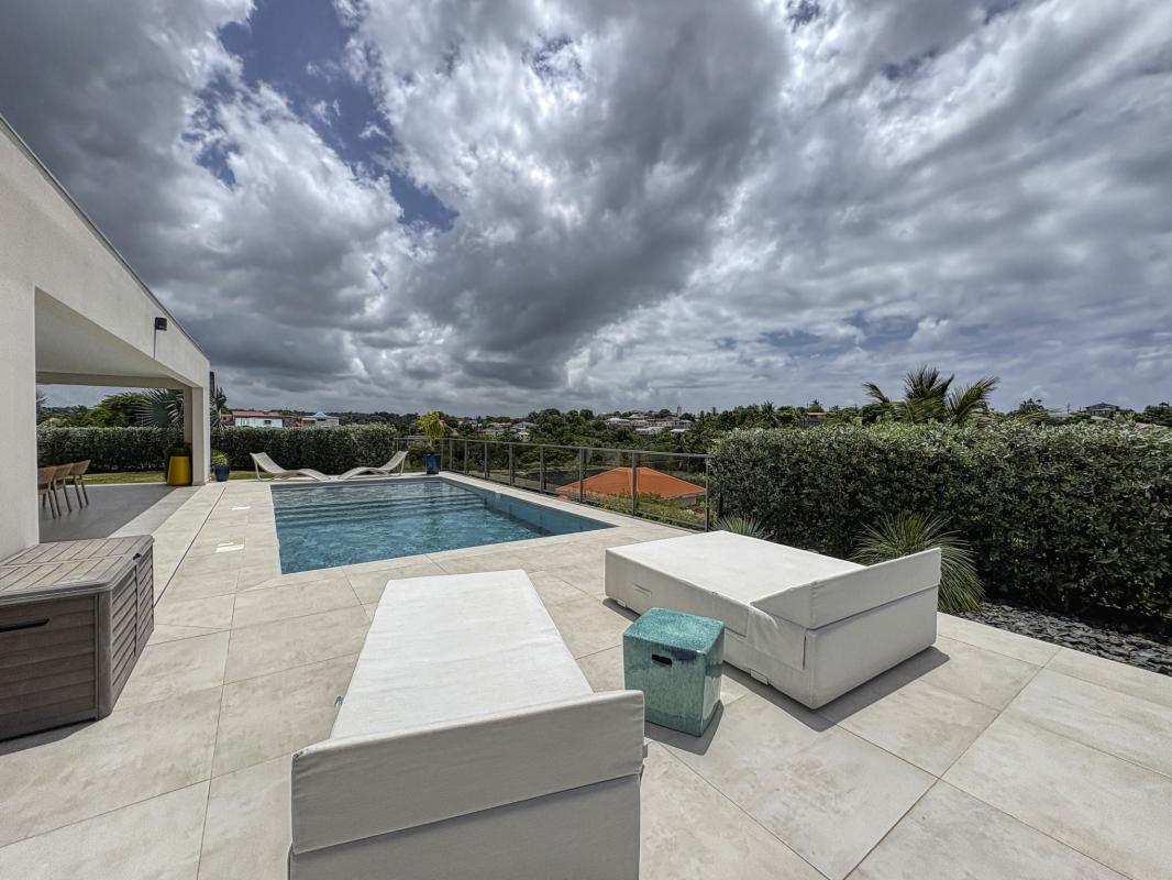 35.Location villa piscine Gosier Guadeloupe_Suite Parentale